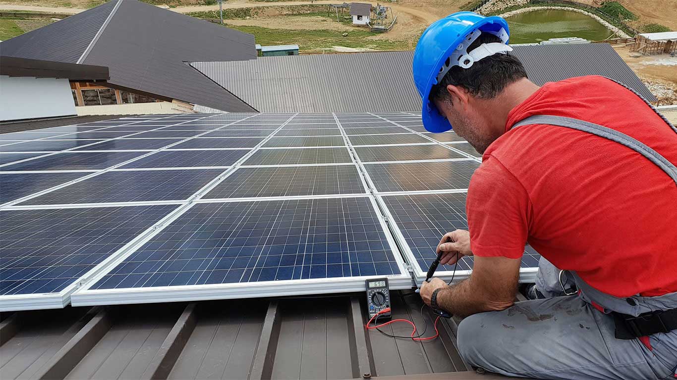 Mantenimiento de sistema de energía solar